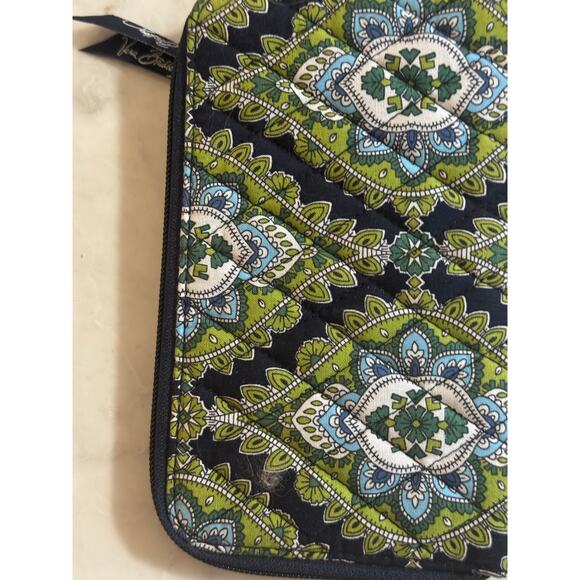 Vera Bradley | Cambridge Pattern Quilted Wristlet Wallet - Picture 3 of 9